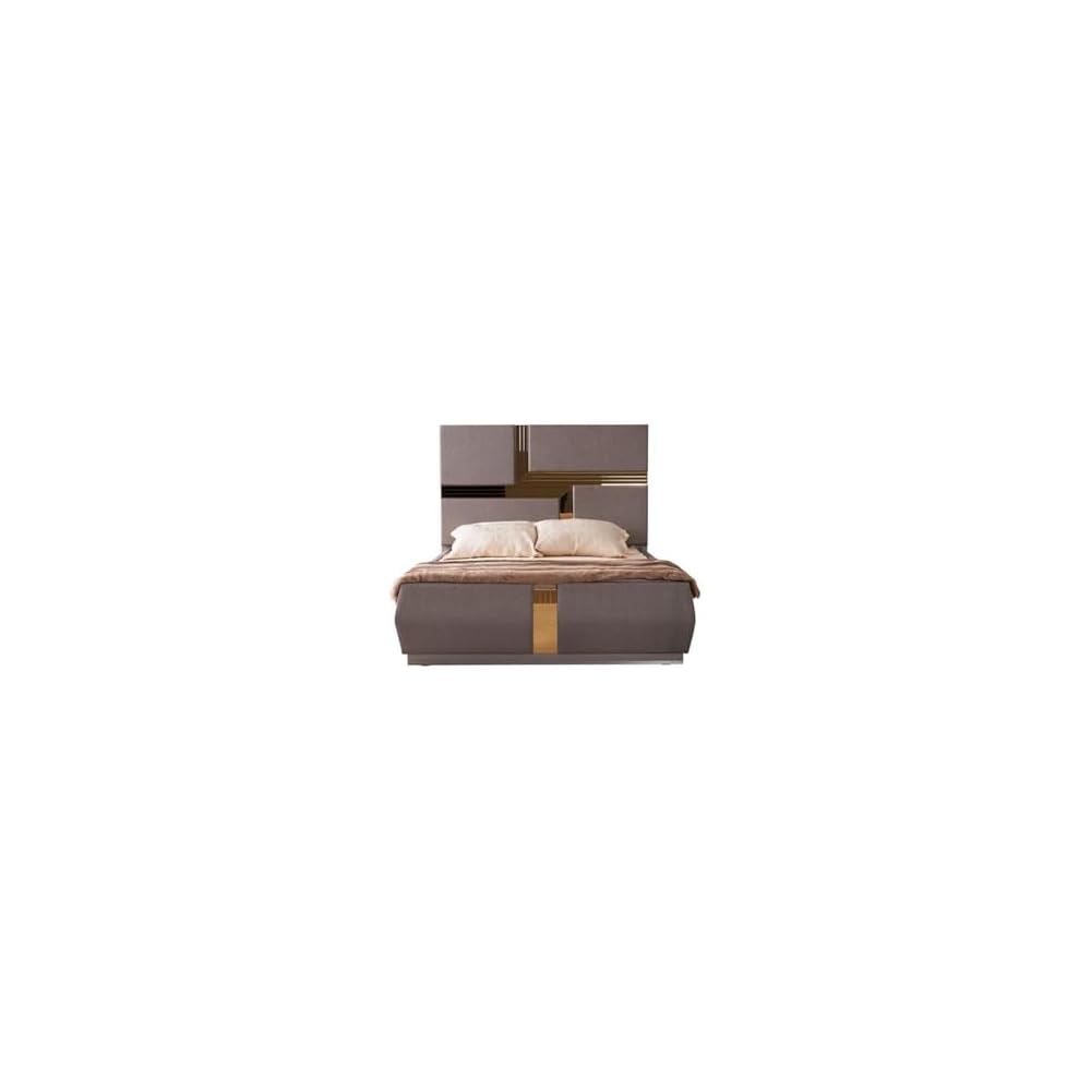 Lorenzo Modern Gold Detailed Tufted King Bed Made with Wood in River Sand Gray